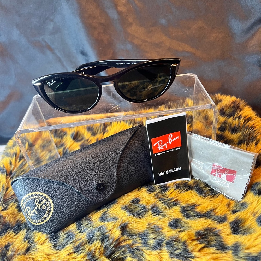 Ray-ban “Nina” Cateye sunglasses